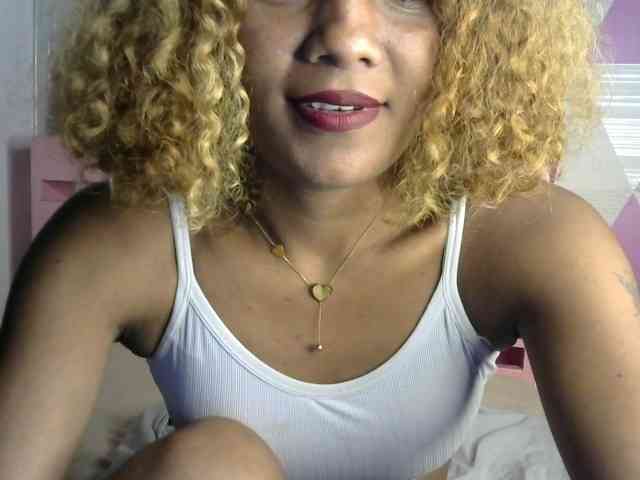 SAVANAH-AUBRI webcam