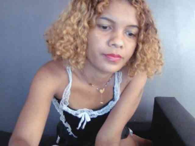 SAVANAH-AUBRI webcam