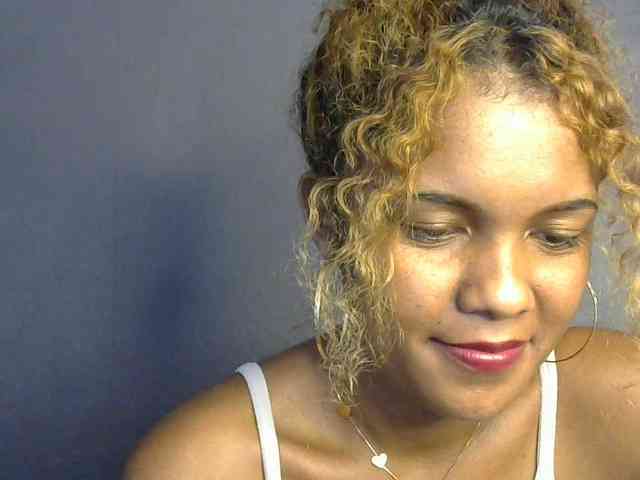 SAVANAH-AUBRI webcam