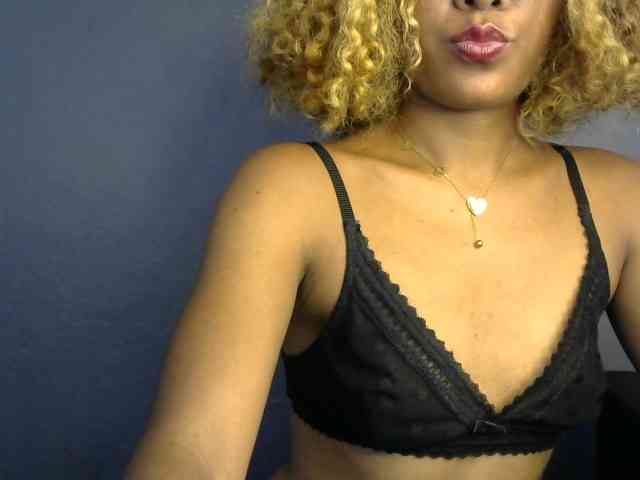 SAVANAH-AUBRI webcam