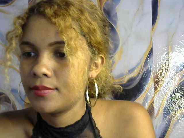 SAVANAH-AUBRI webcam