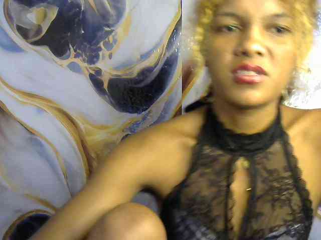 SAVANAH-AUBRI webcam