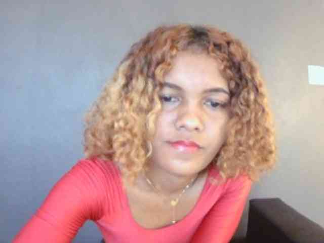 SAVANAH-AUBRI webcam