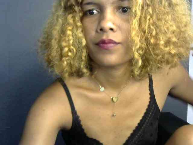 SAVANAH-AUBRI webcam