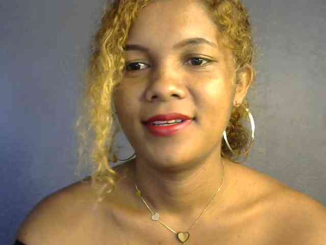 SAVANAH-AUBRI webcam