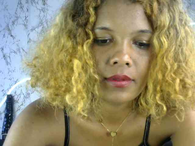 SAVANAH-AUBRI webcam