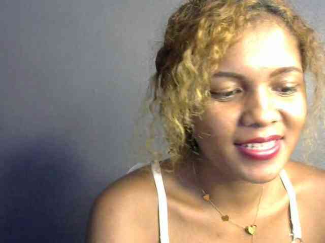 SAVANAH-AUBRI webcam