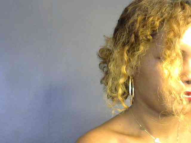 SAVANAH-AUBRI webcam