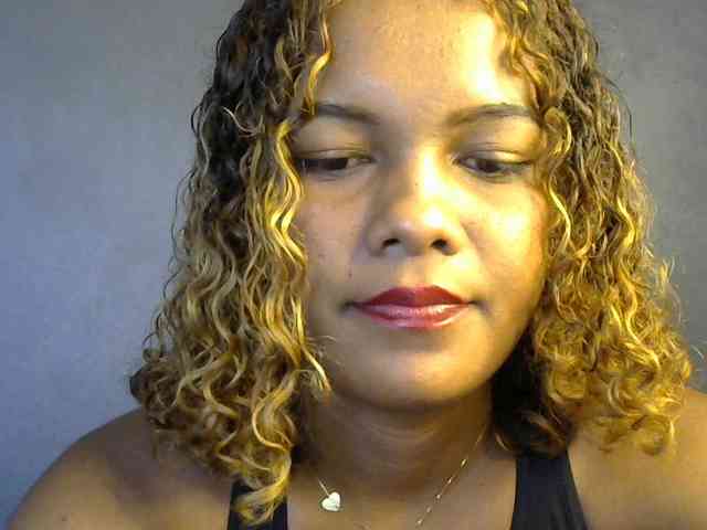 SAVANAH-AUBRI webcam