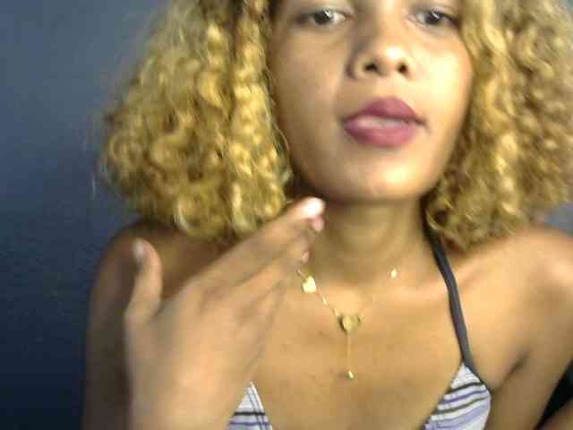 SAVANAH-AUBRI webcam