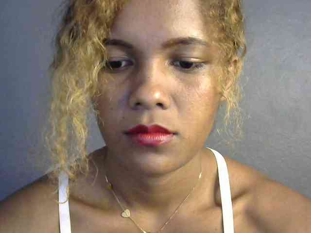 SAVANAH-AUBRI webcam