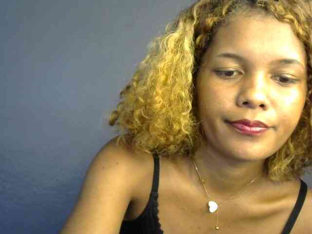 SAVANAH-AUBRI webcam