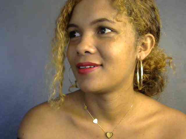 SAVANAH-AUBRI webcam