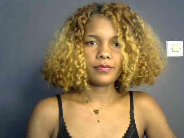 SAVANAH-AUBRI webcam