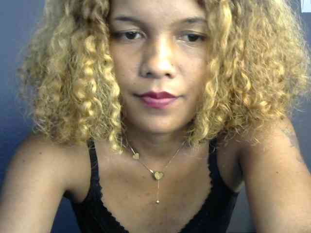 SAVANAH-AUBRI webcam