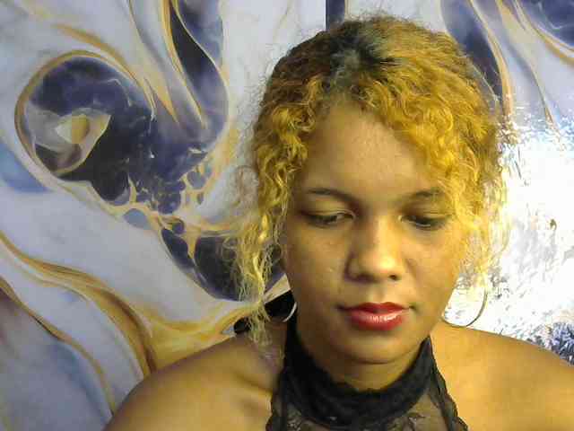 SAVANAH-AUBRI webcam