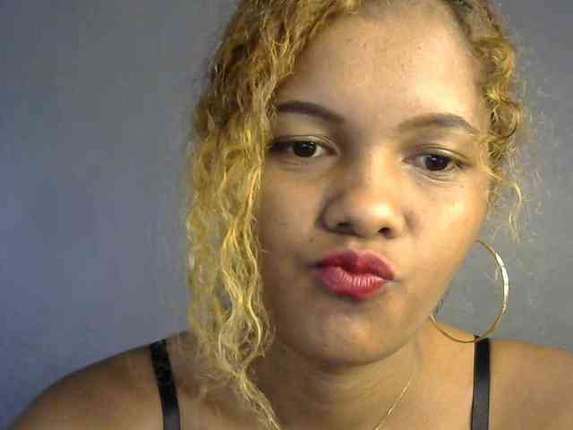 SAVANAH-AUBRI webcam