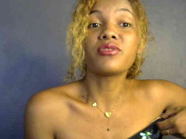 SAVANAH-AUBRI webcam