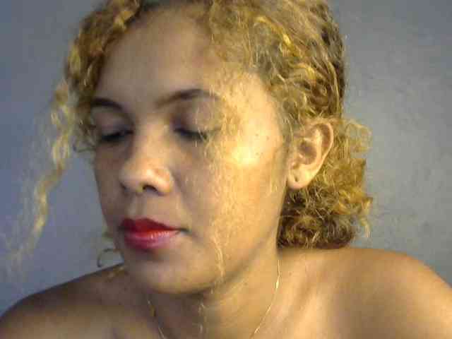 SAVANAH-AUBRI webcam