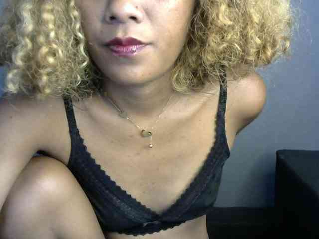 SAVANAH-AUBRI webcam