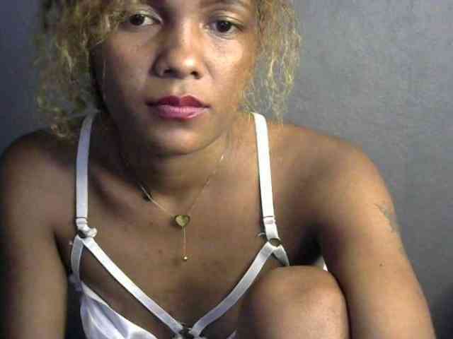 SAVANAH-AUBRI webcam