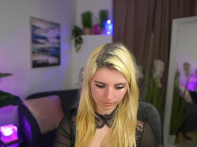 Jetpearl's BongaCams show and profile