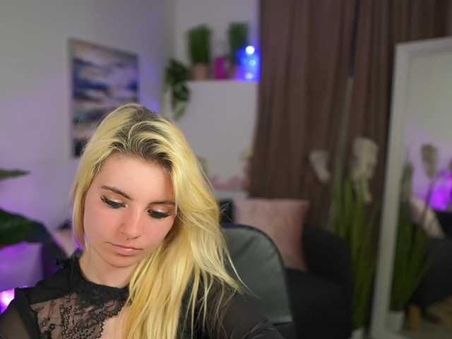 Jetpearl's BongaCams show and profile