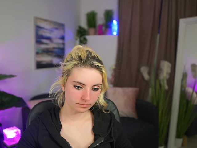 Jetpearl's BongaCams show and profile