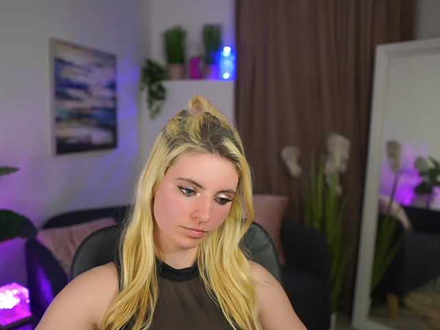 Jetpearl's BongaCams show and profile