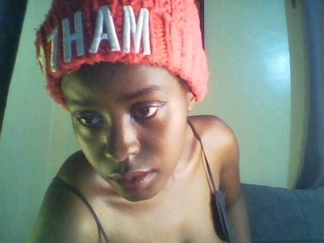 Mailena's BongaCams show and profile