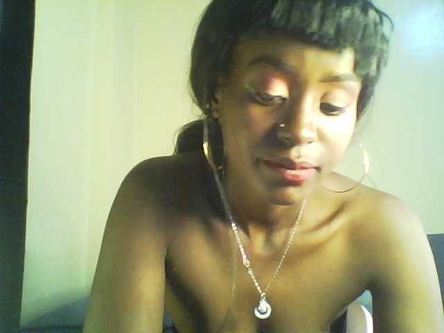 Mailena's BongaCams show and profile