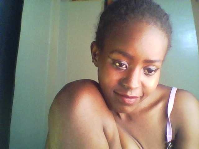 Mailena's BongaCams show and profile