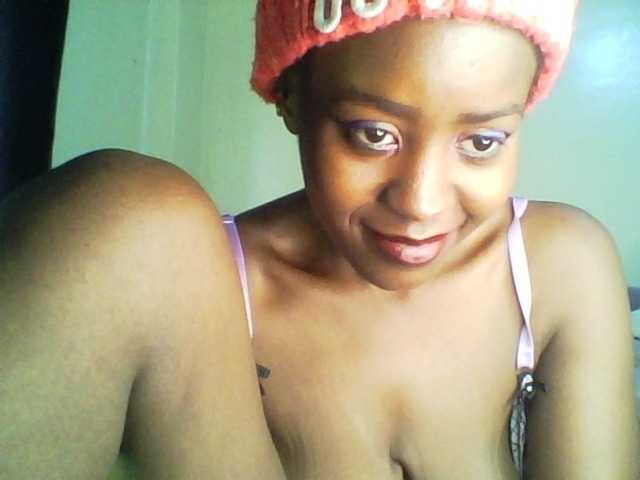 Mailena's BongaCams show and profile