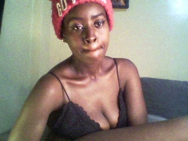 Mailena's BongaCams show and profile