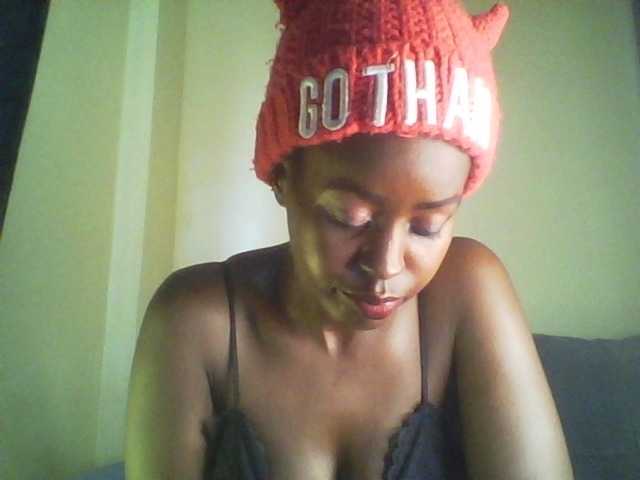 le modèle Mailena est en webcam porno dans un show sur le site bongacams, il possède les tags suivants: Ebony,Brunette,Trimmed