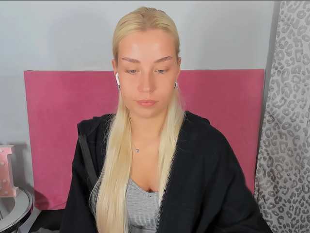 KristyAngel's BongaCams show and profile