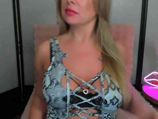 LatoyaSensual webcam