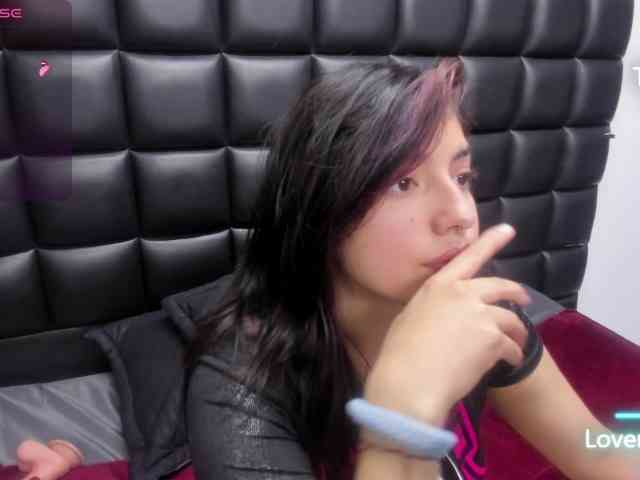 VioletaSweet69 webcam