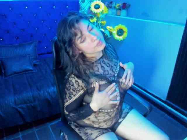 VioletaSweet69 webcam