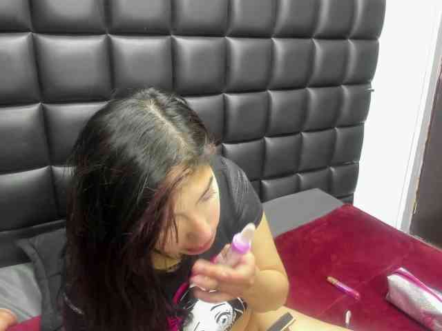 VioletaSweet69 webcam