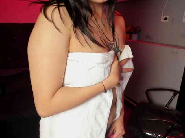 VioletaSweet69 webcam