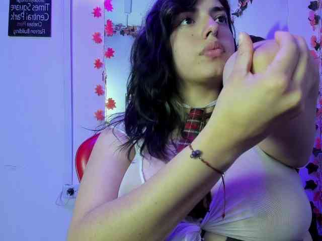 VioletaSweet69 webcam