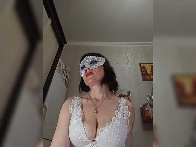 Lilya18's BongaCams show and profile