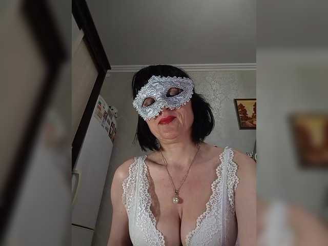 Lilya18's BongaCams show and profile