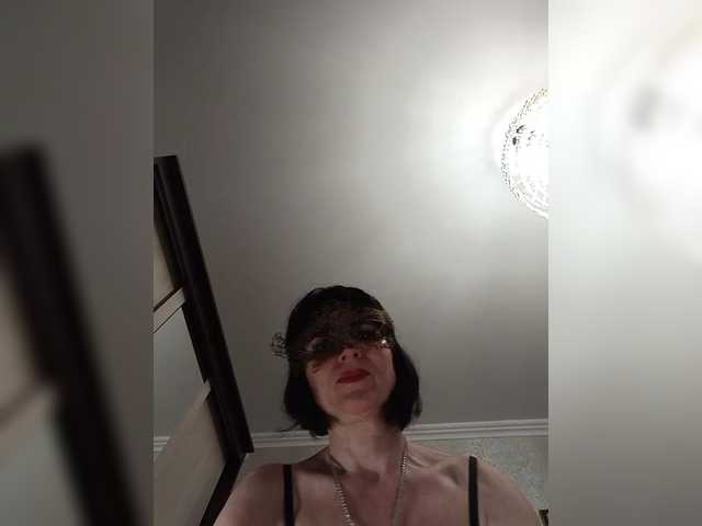 le modèle Lilya18 est en webcam porno dans un show sur le site bongacams, il possède les tags suivants: White/Caucasian,Brunette,Shaved