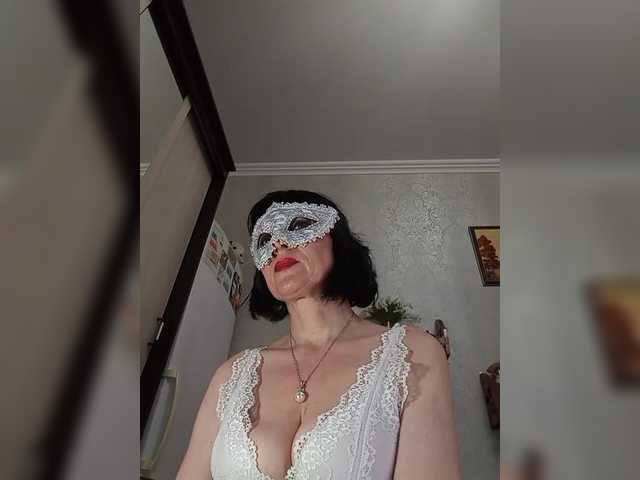 Lilya18's BongaCams show and profile