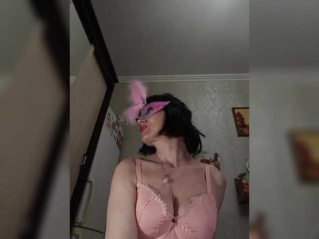 Lilya18's BongaCams show and profile