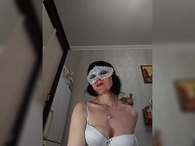 Lilya18's BongaCams show and profile