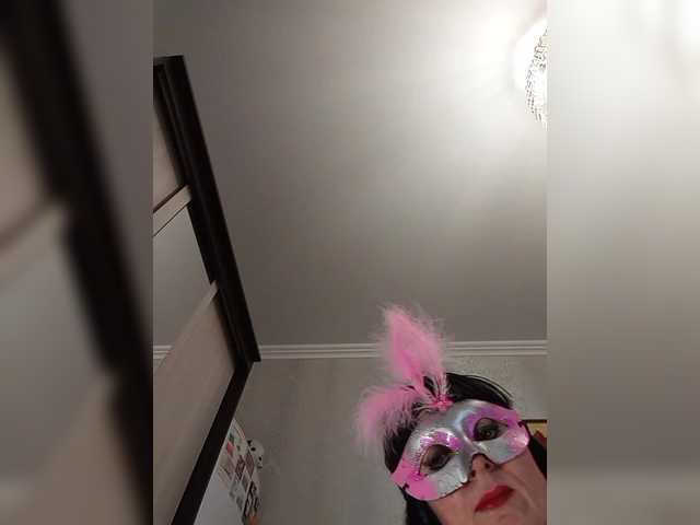 Lilya18's BongaCams show and profile