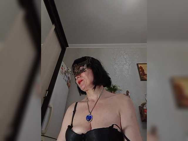 Lilya18's BongaCams show and profile